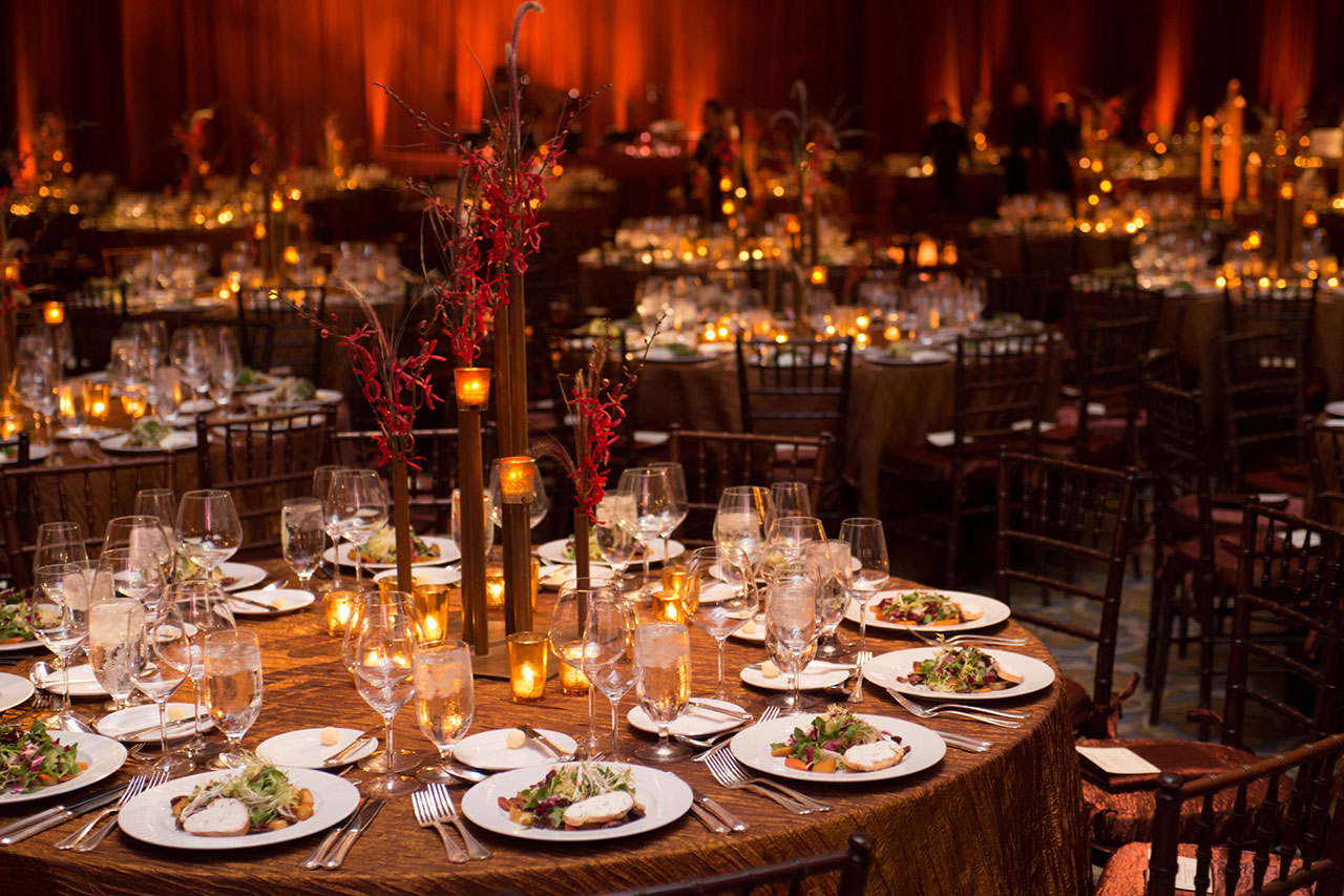 Elegant Corporate Holiday Party for Seven Hundred